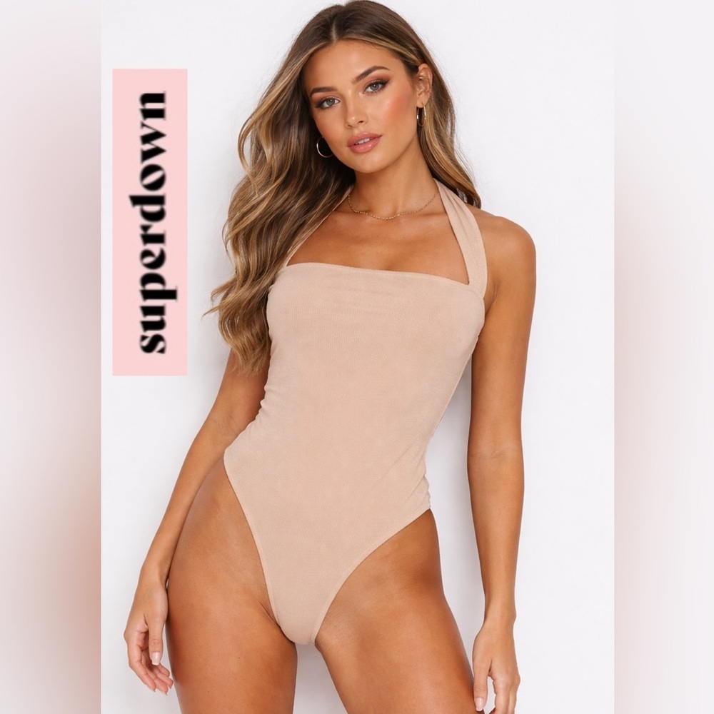 Superdown Nude Ribbed Halter Bodysuit NWT Size Large Stretch Snap Closure